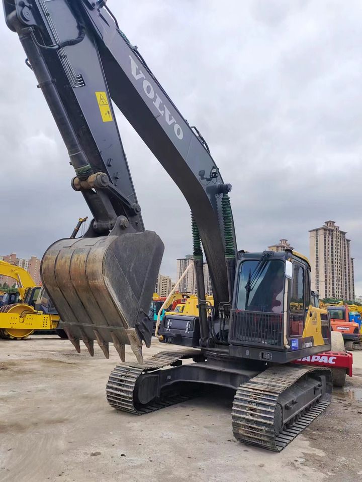 2022 Volvo EC240 Crawler Excavator