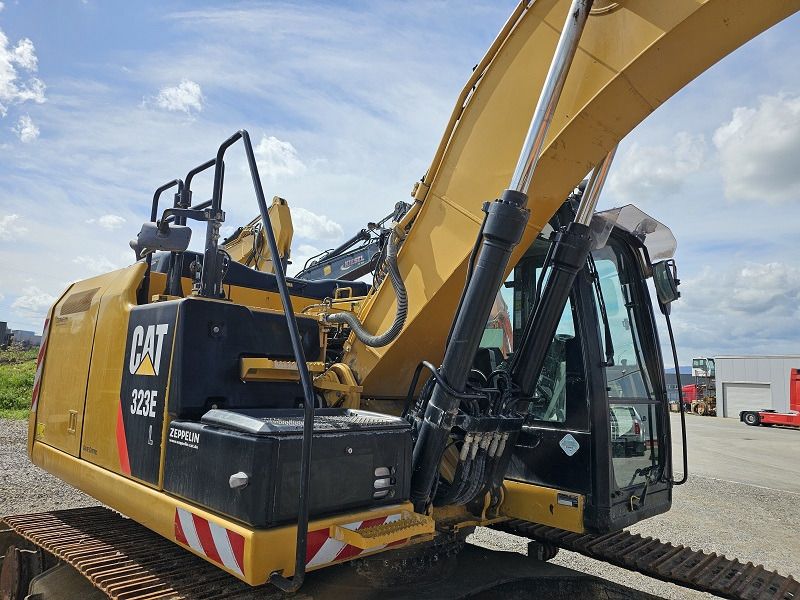 2015 Caterpillar 323EL Crawler Excavator