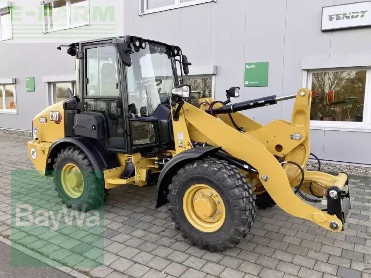 Mini pelle Caterpillar 906-14A 2023