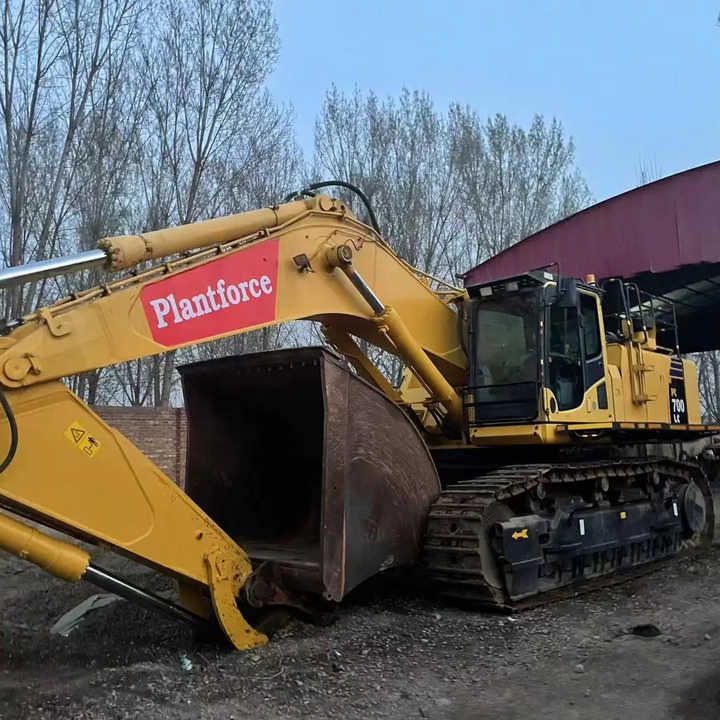 2020 Komatsu PC700 Crawler Excavator