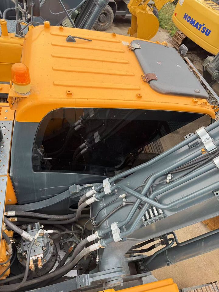 2023 Hyundai R220LC-9S Crawler Excavator