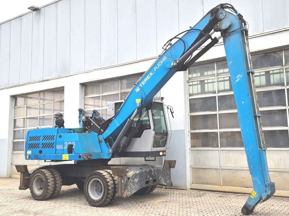 2016 Fuchs MHL320D Material Handler