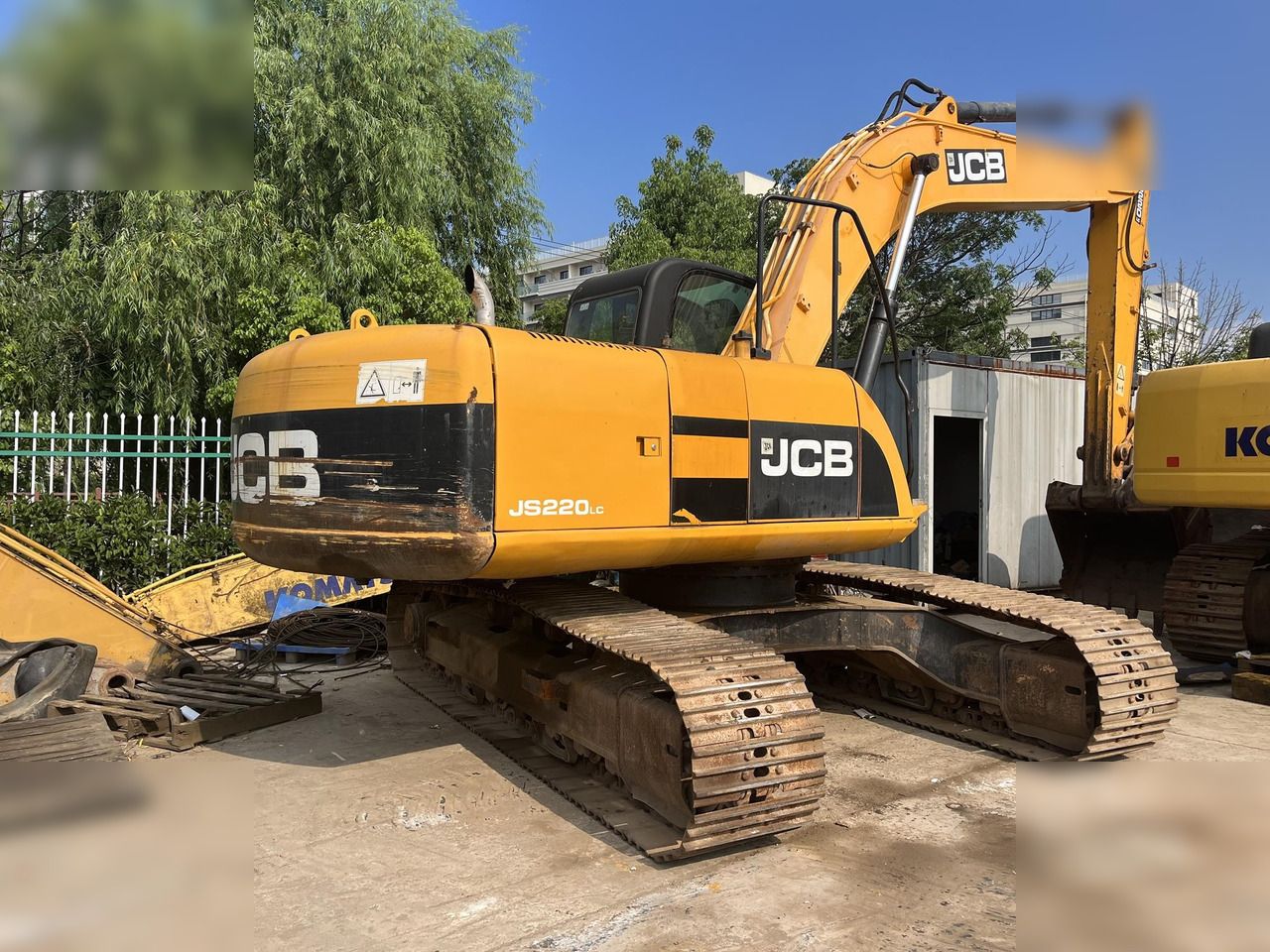 2020 JCB JS220LC Crawler Excavator