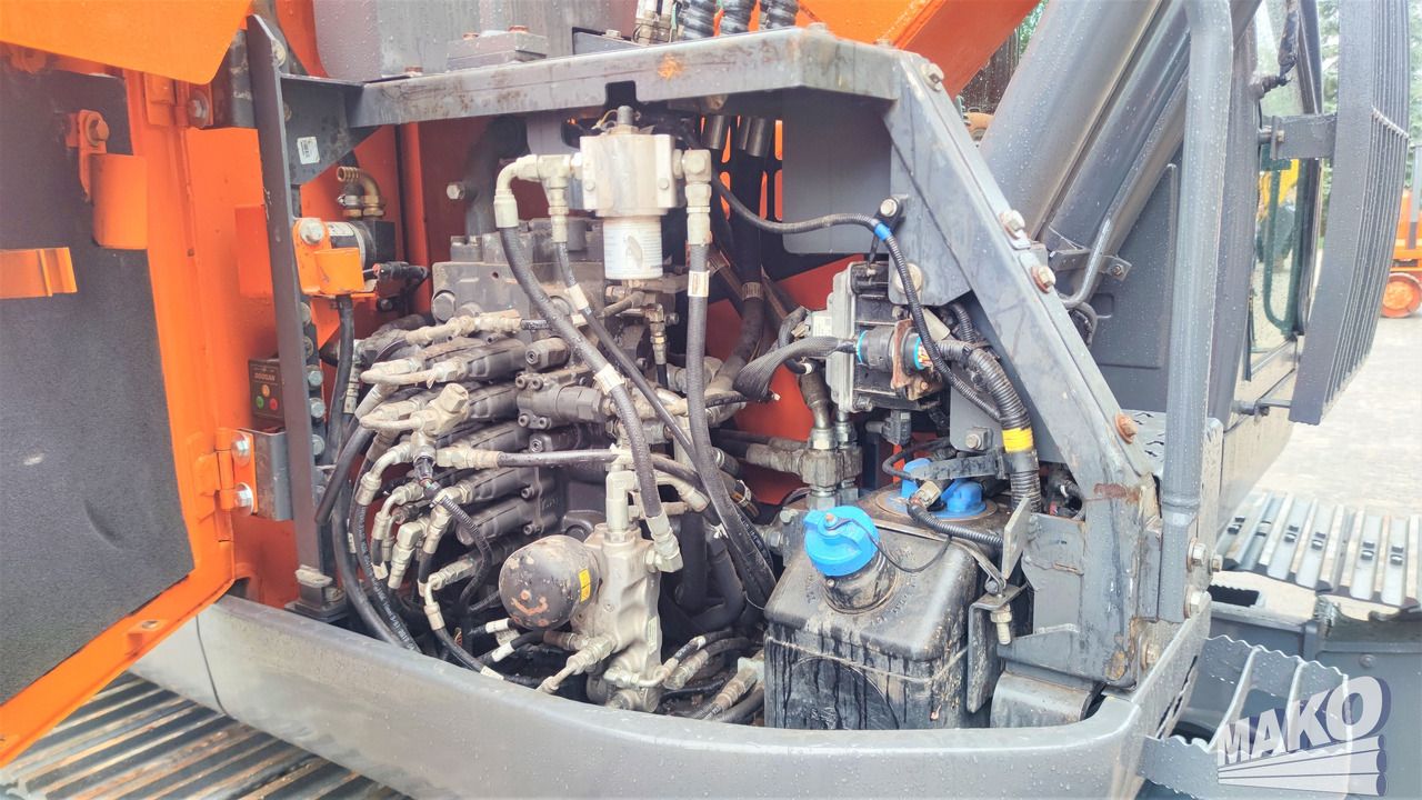 2018 Doosan DX140LCR-5 Crawler Excavator