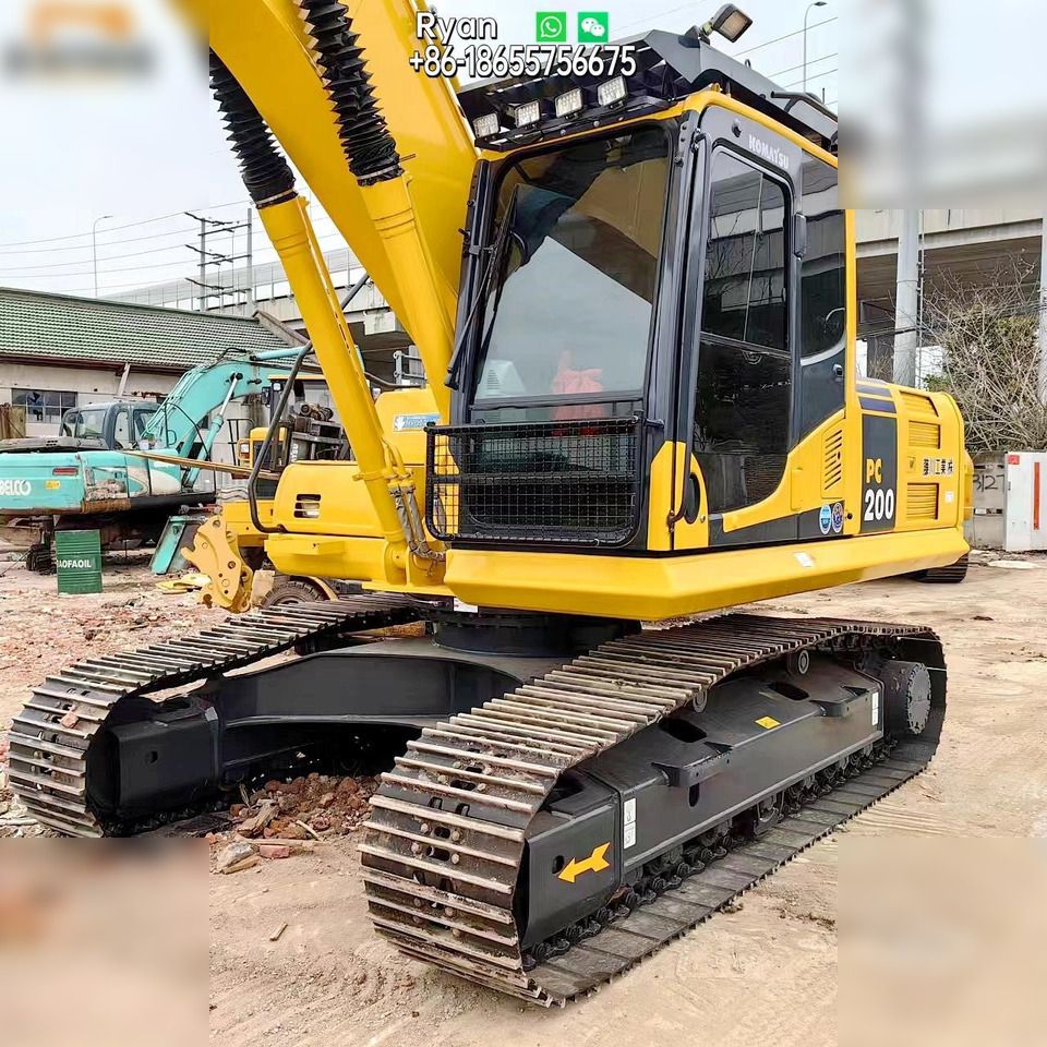 2022 Komatsu PC200-8 Crawler Excavator