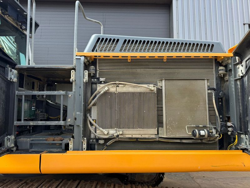 2018 Liebherr R946LC Crawler Excavator