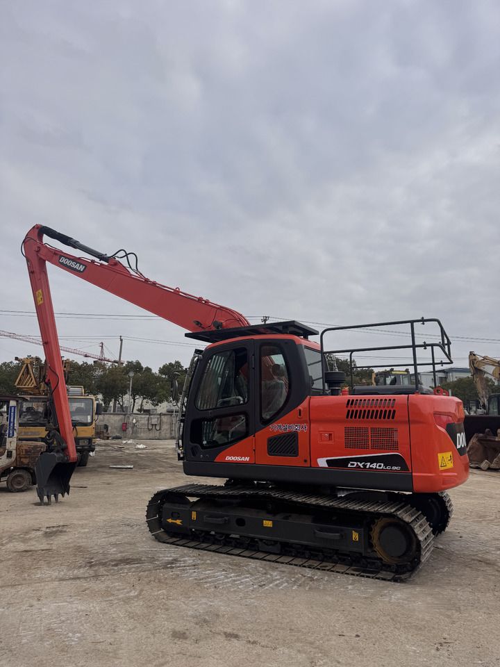 2018 Doosan DX140LC Crawler Excavator