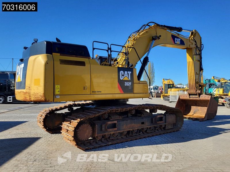 2017 Caterpillar 352F Crawler Excavator