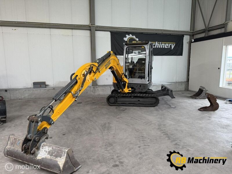 2014 Wacker Neuson EZ38