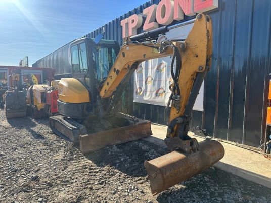2016 Bobcat E35 Mini Excavator