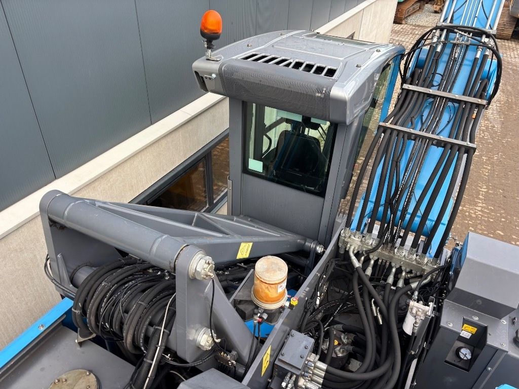 2018 Fuchs MHL331F Material Handler