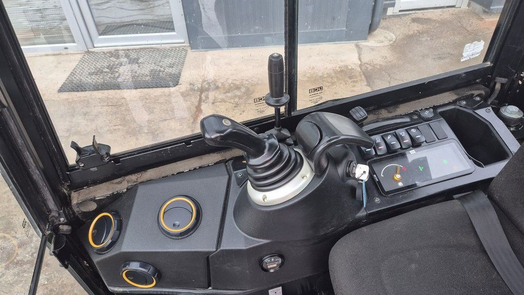 2021 JCB 16C-1 Mini Excavator