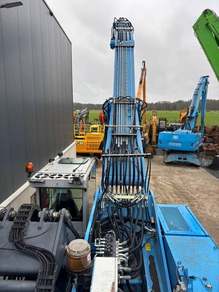 2013 Fuchs MHL380 Material Handler