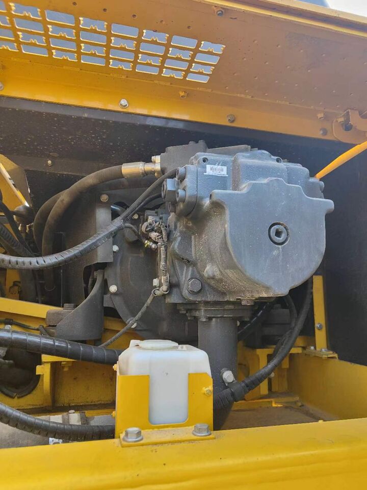 2023 Komatsu PC450 Crawler Excavator