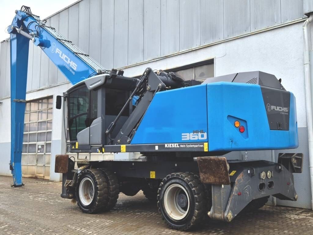 2020 Fuchs MHL360 F Material Handler
