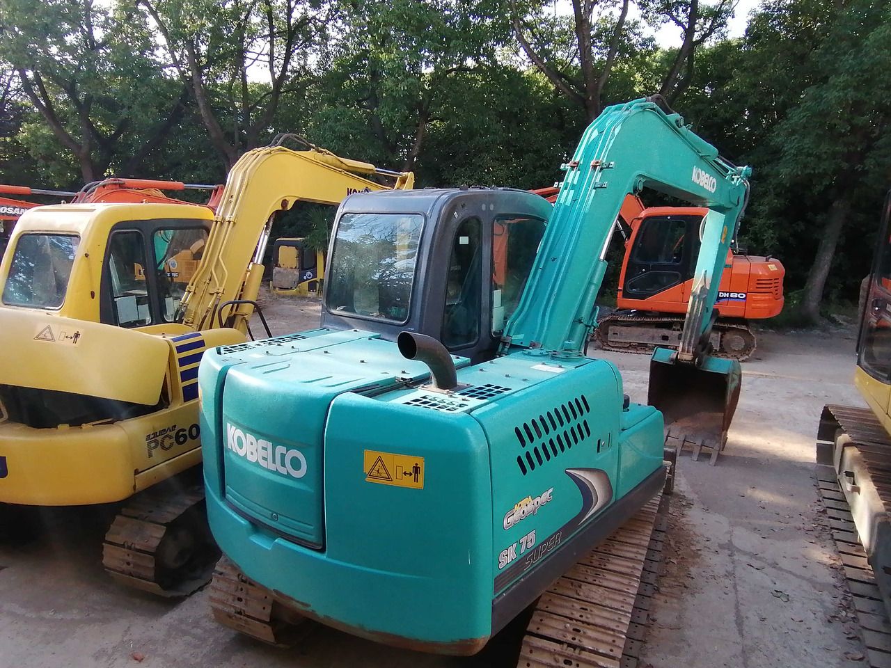 2022 Kobelco SK75-8