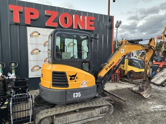 2016 Bobcat E35 Mini Excavator