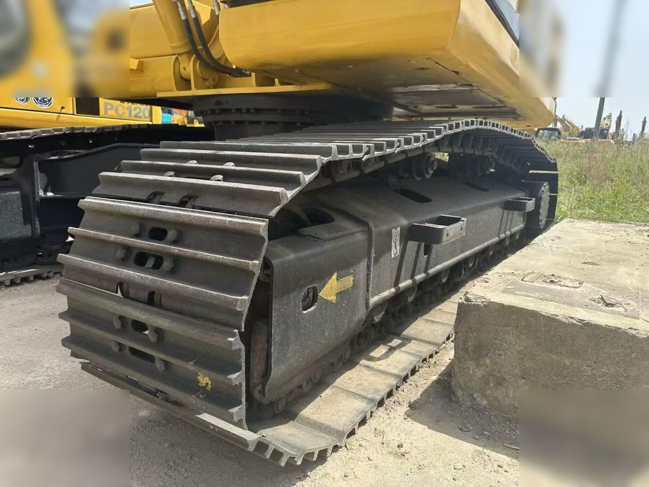 2021 Komatsu PC200-8 Crawler Excavator