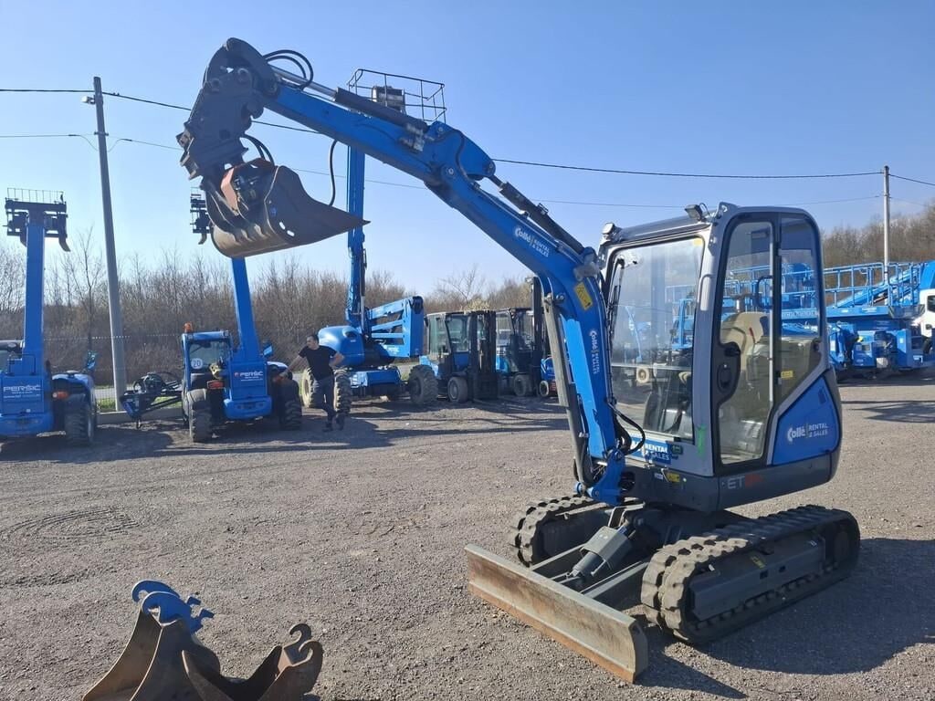 2021 Wacker Neuson ET24 Mini Excavator