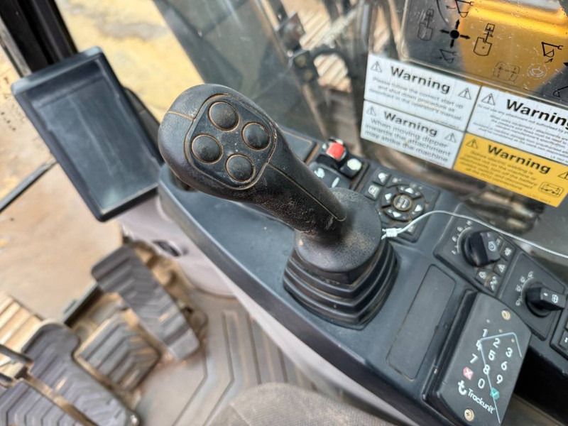 Volvo EC300EL – Hammer Lines / Quick Coupler / Camera (2020)