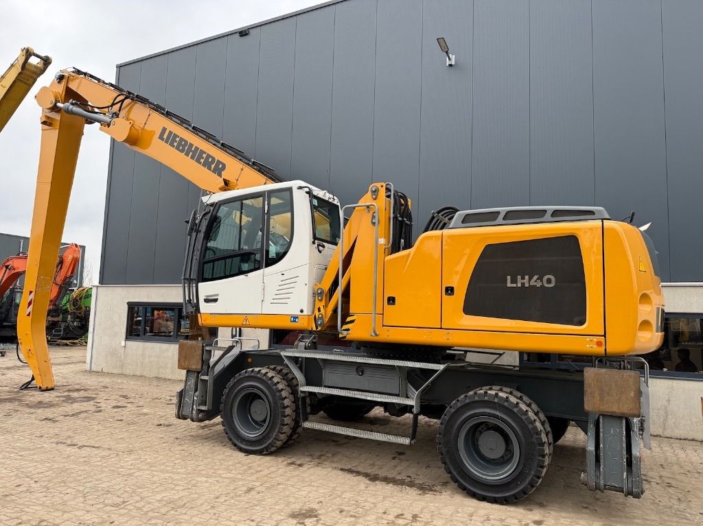 2022 Liebherr LH40 M Material Handler