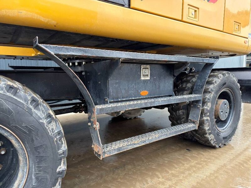 2015 Caterpillar M318F Wheel Excavator