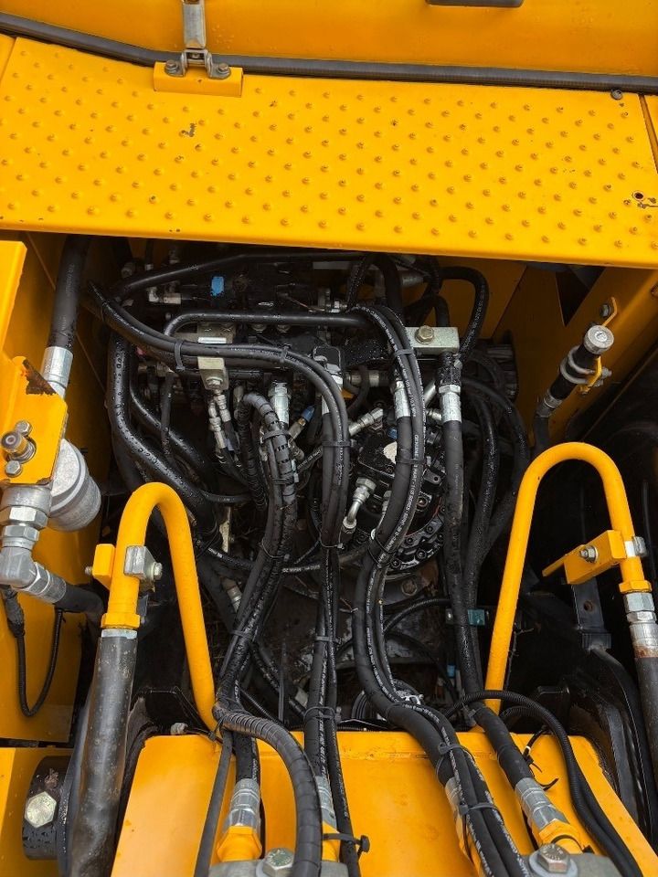 2018 JCB JS145W Wheel Excavator