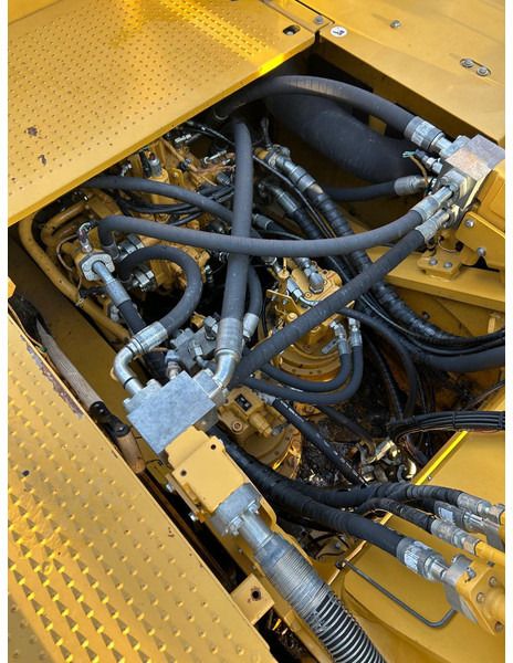 2020 Caterpillar 352-07A Crawler Excavator