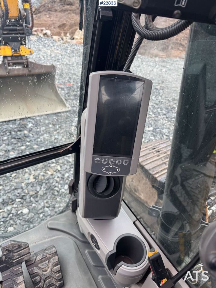 2017 Caterpillar 313FL Crawler Excavator