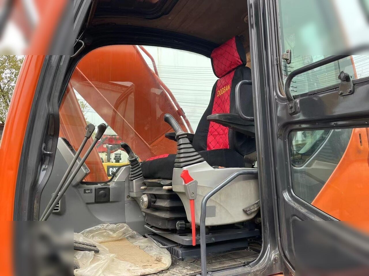 2024 Doosan DX225LC Crawler Excavator
