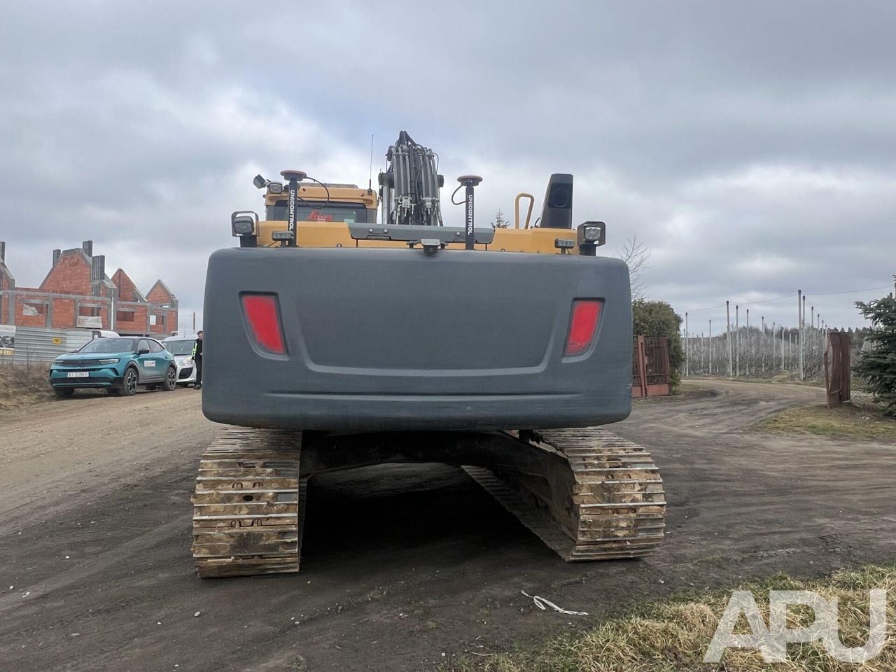 2013 Volvo EC220DL Crawler Excavator