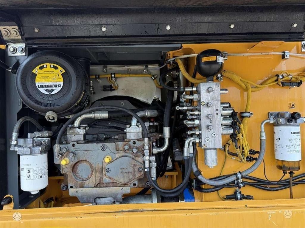 2016 Liebherr R926 LC Crawler Excavator