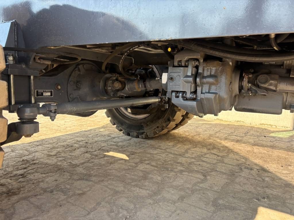 2018 Fuchs MHL320F Material Handler