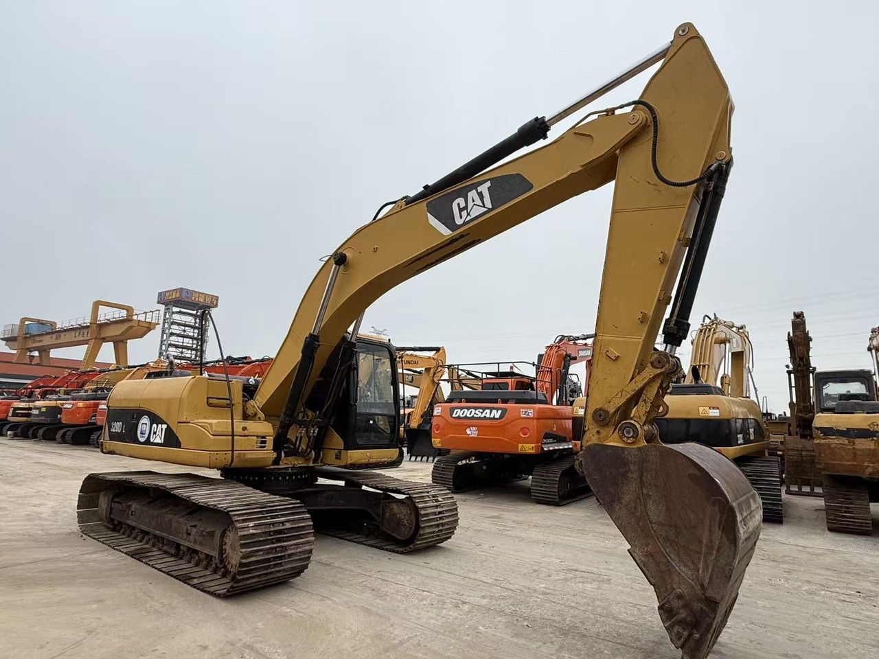 2014 Caterpillar 320D Crawler Excavator