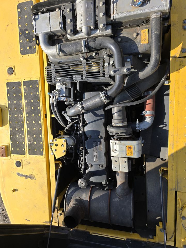 2024 Komatsu PC240-8 Crawler Excavator