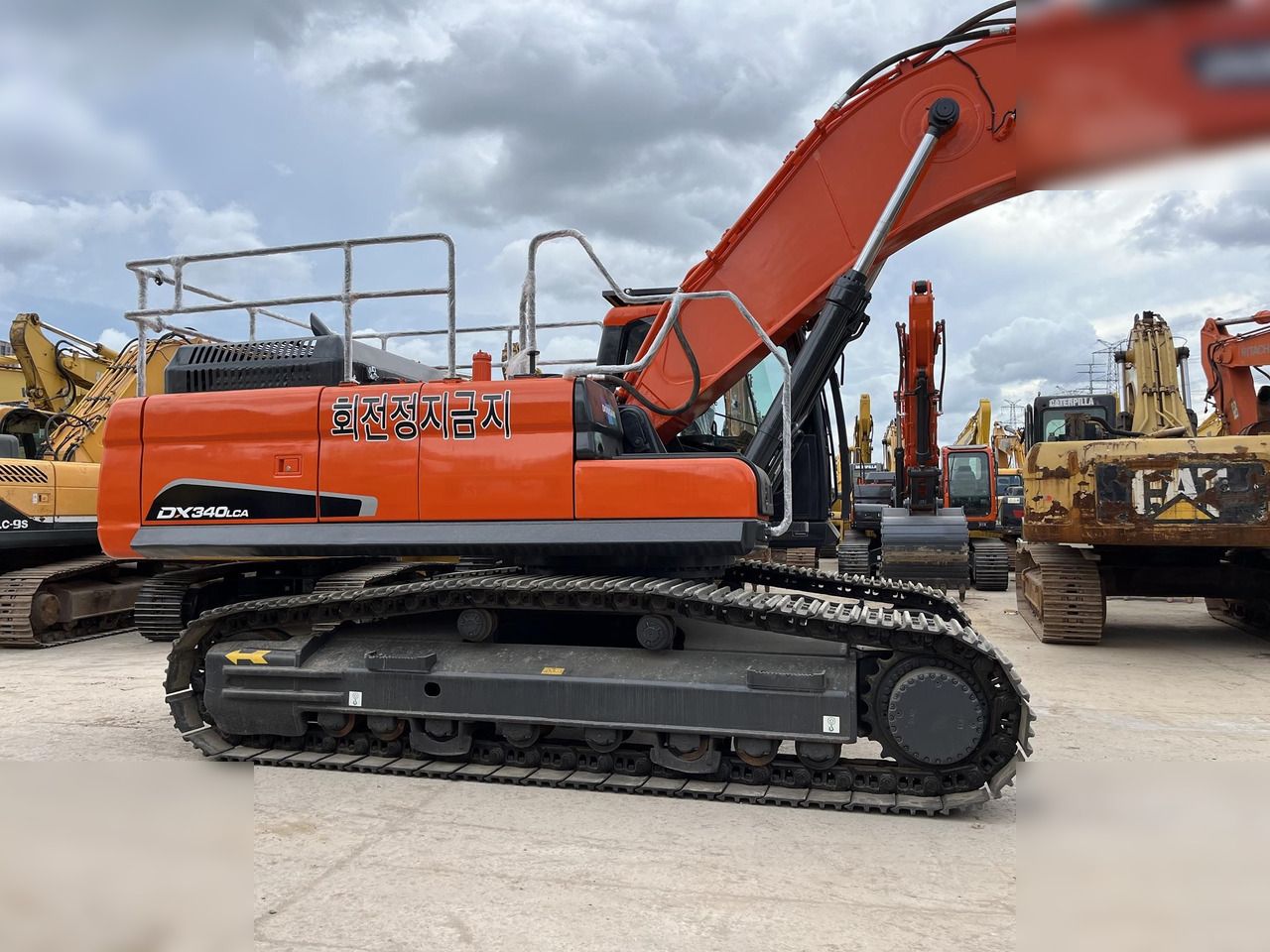 2023 Doosan DX340LC Crawler Excavator