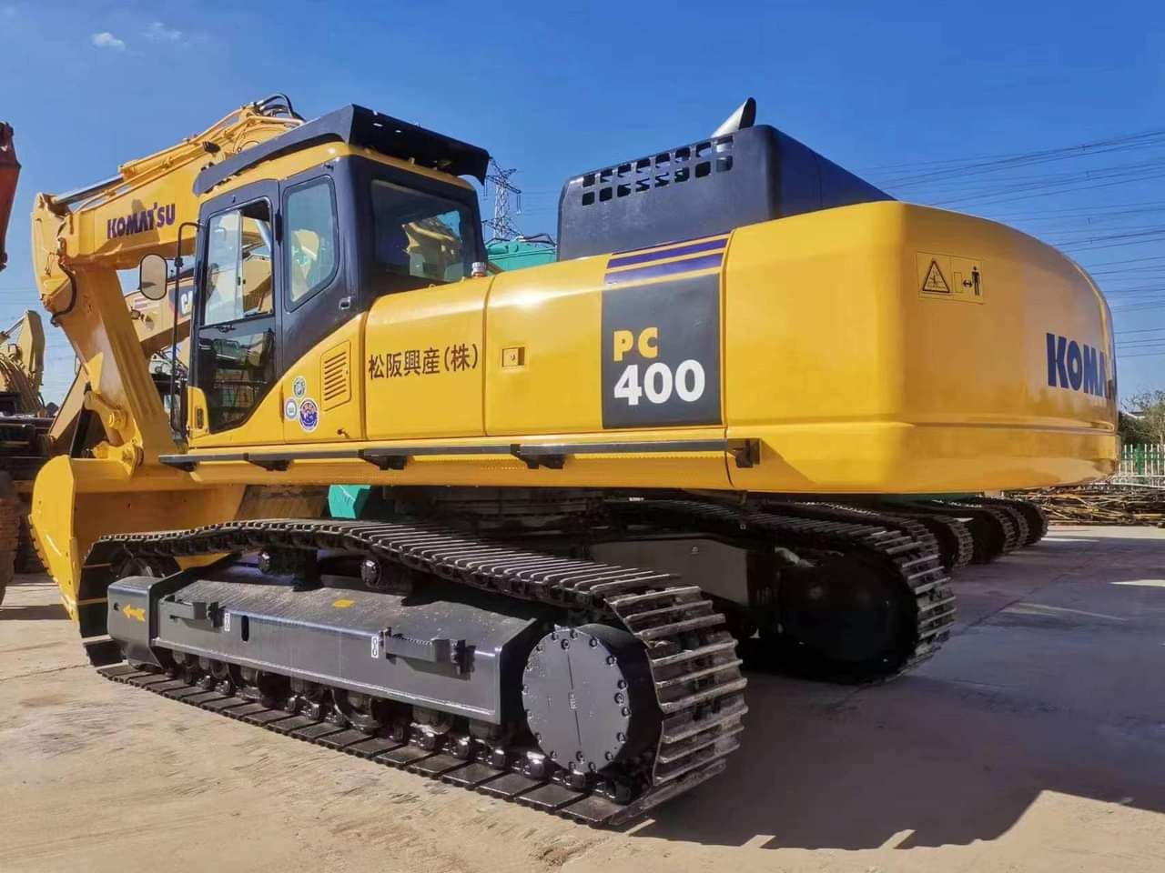 2022 Komatsu 400-8R Crawler Excavator