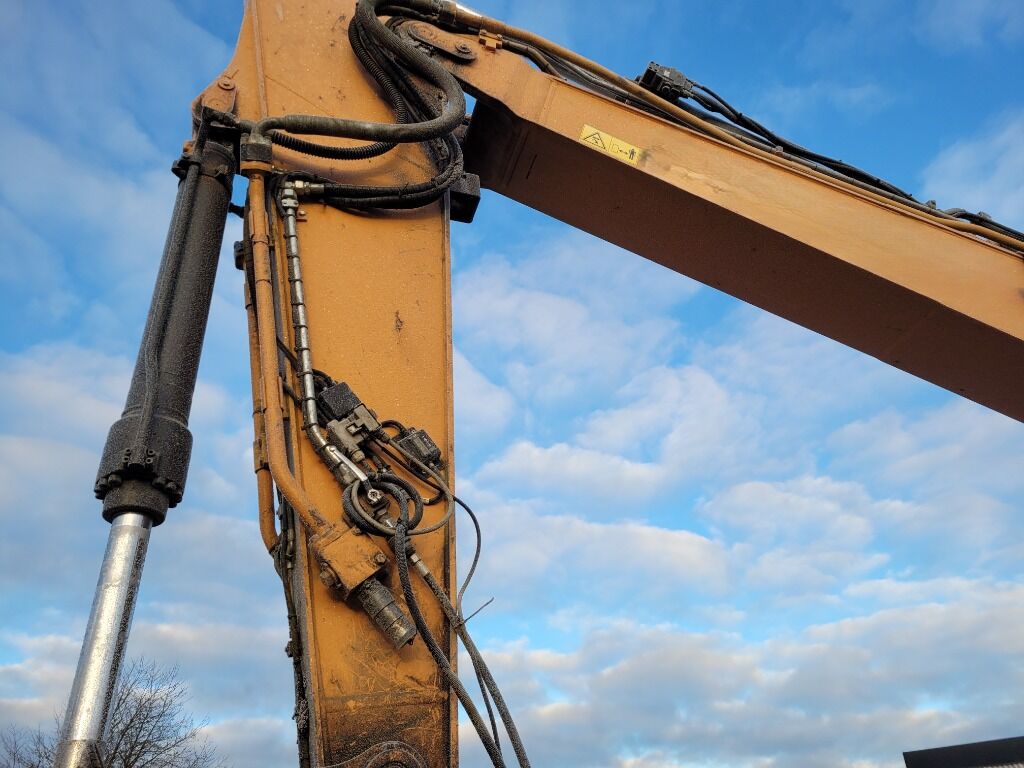 2015 CASE CX300D Crawler Excavator