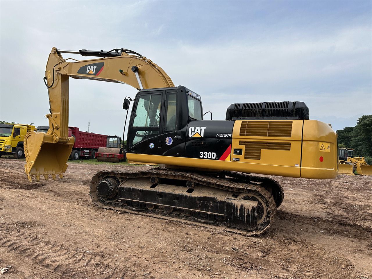 2018 Caterpillar 330DL Crawler Excavator