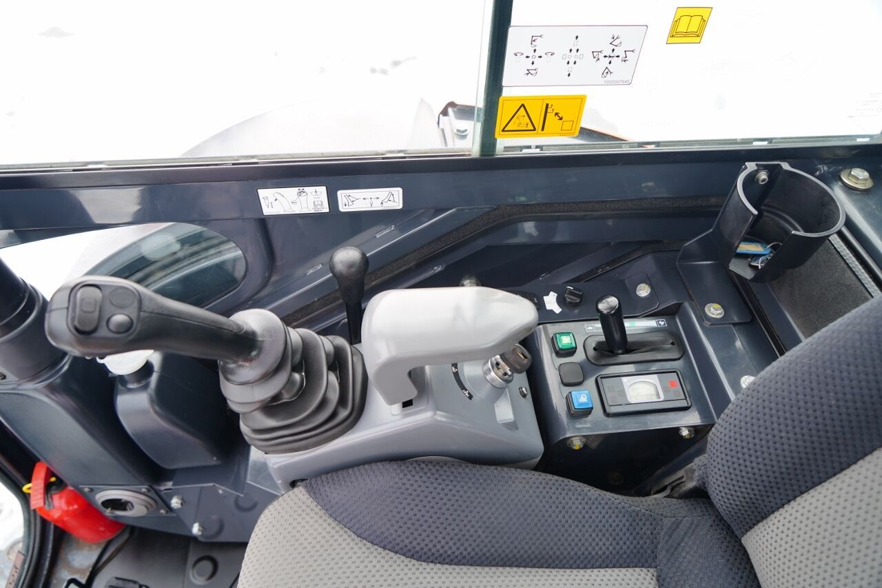 2022 Hitachi ZX26U-6 Mini Excavator