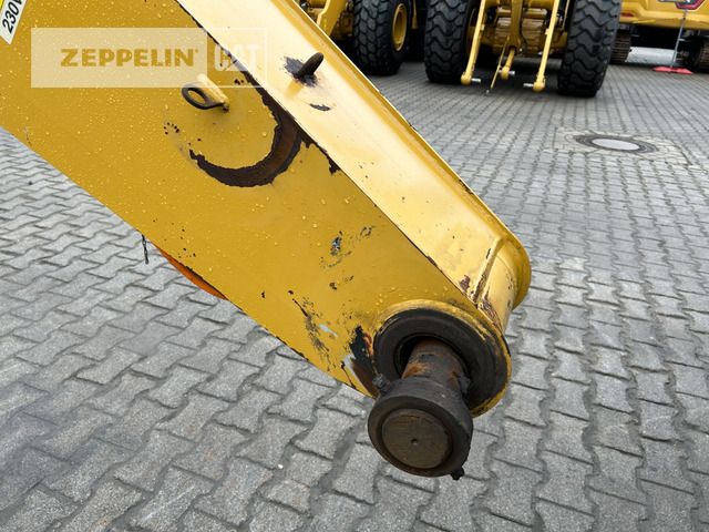 2022 Caterpillar MH3040-07A Material Handler