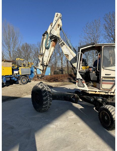 Kaiser X4M TURBOSTAR Walking Excavator