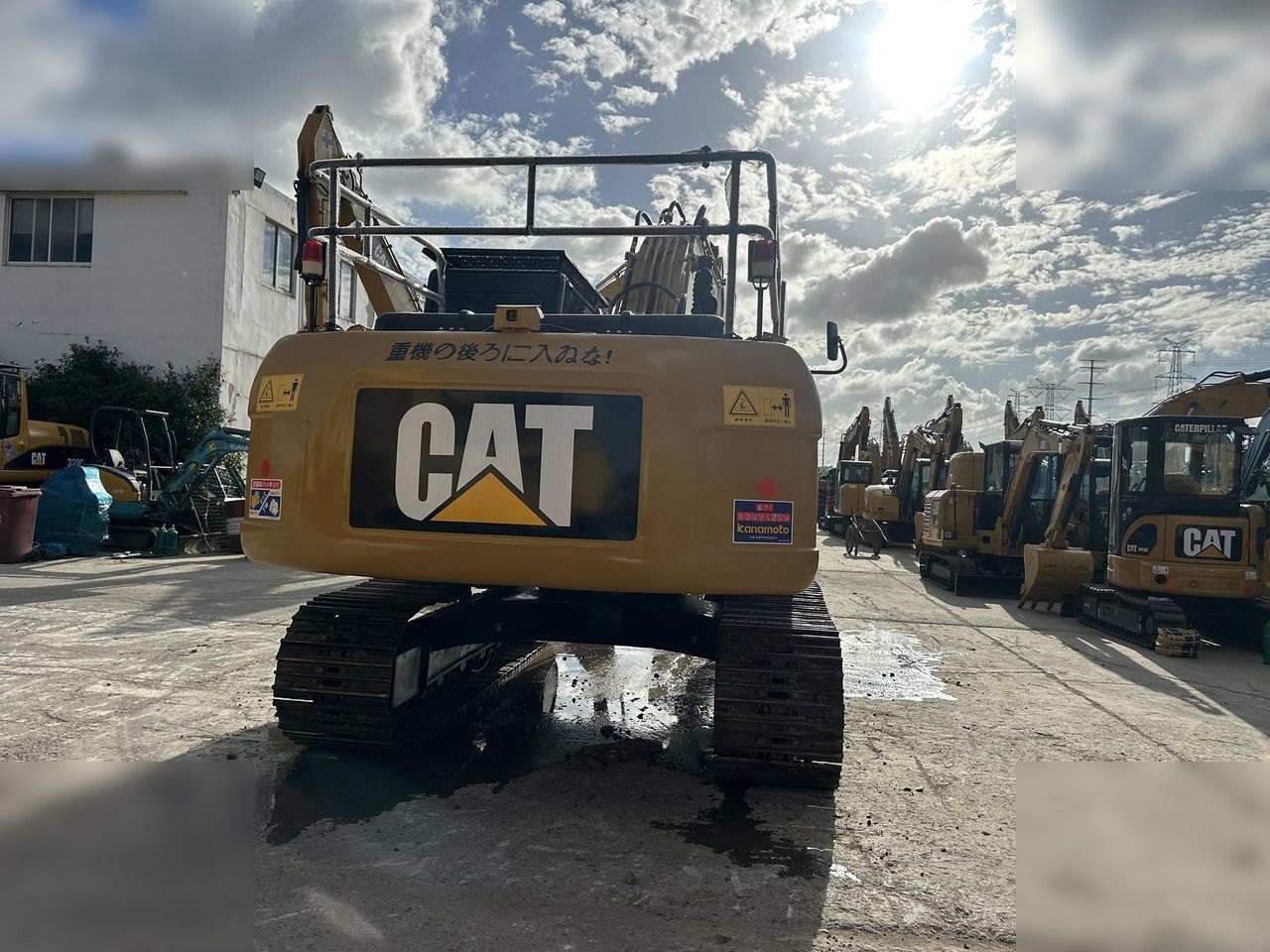 2022 Caterpillar 320D Crawler Excavator