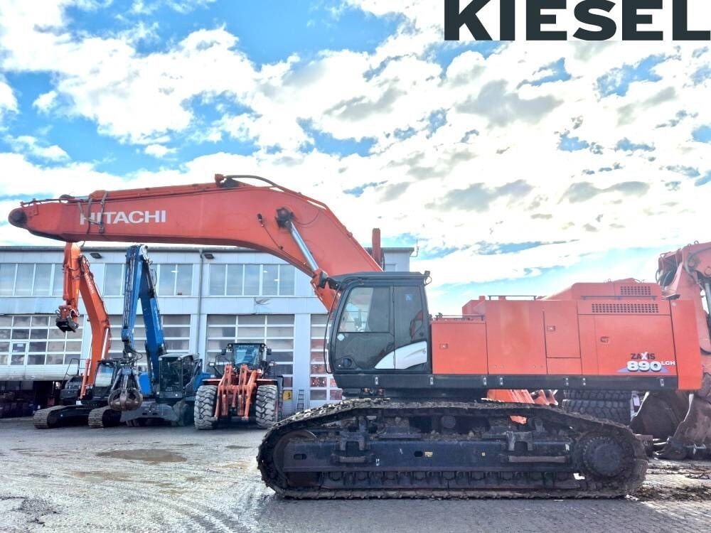 2018 Hitachi ZX890 LCH-6 Crawler Excavator