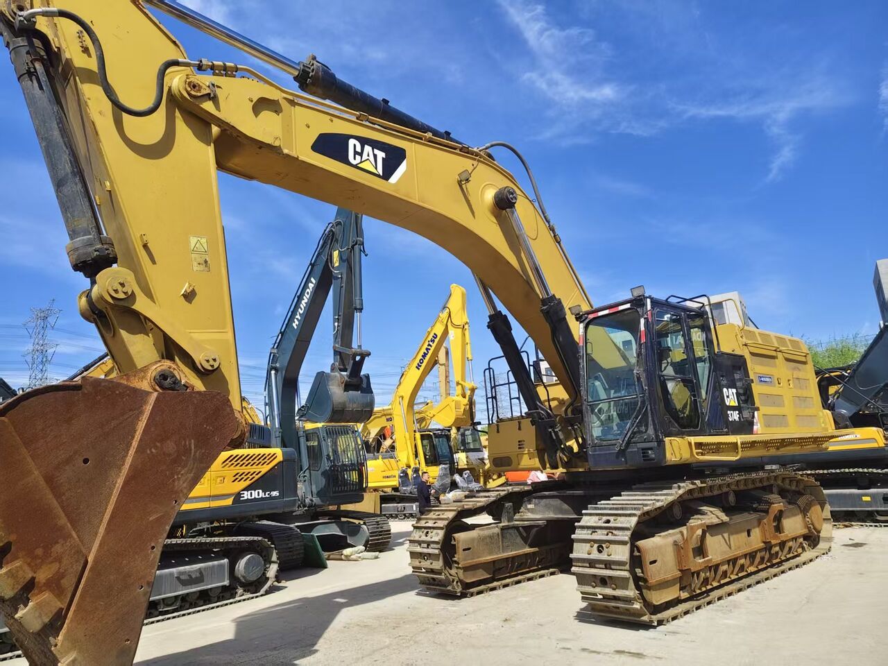 2023 Caterpillar 374F Crawler Excavator