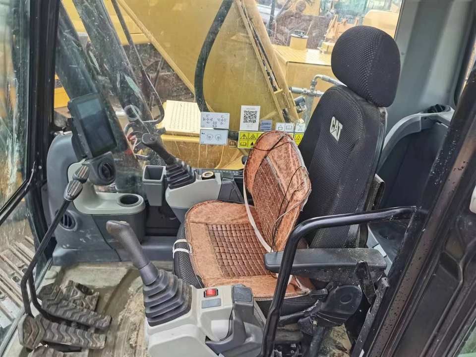 2021 Caterpillar 323 Crawler Excavator
