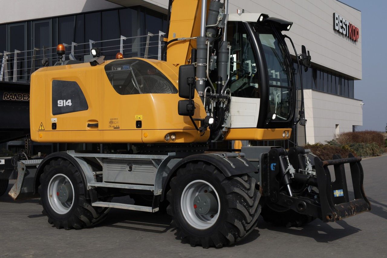 2017 Liebherr A914 LITRONIC Wheel Excavator