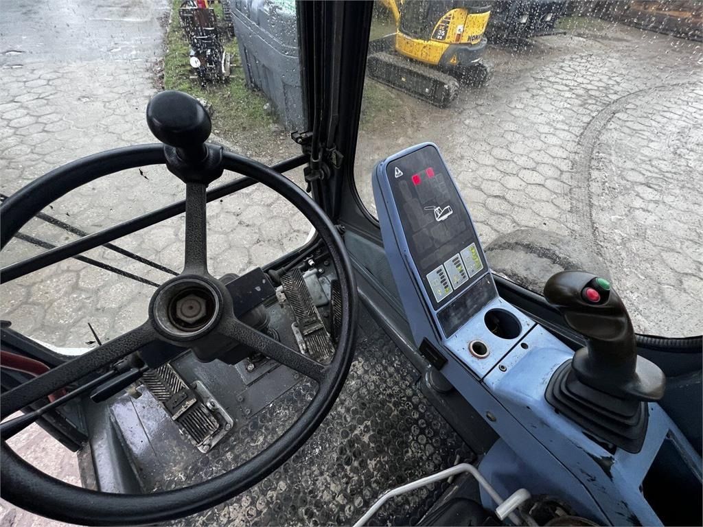 2002 Atlas 1504MI Material Handler