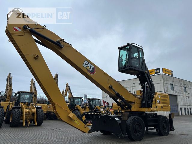 2022 Caterpillar MH3040-07A Material Handler