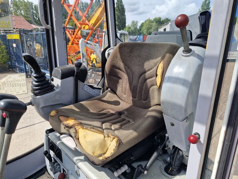 2011 Wacker Neuson 2003RD Mini Excavator